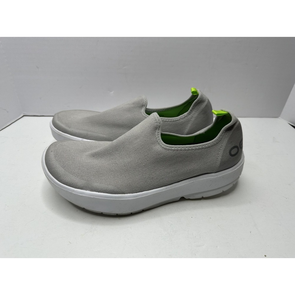 OOFOS OOmg Low Slip-On Recovery Shoes Womens 9.5 Gray White Comfort 701022
